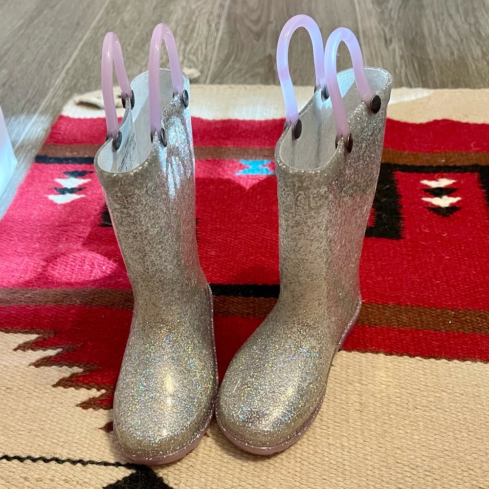 Western Chief Kids Silver Purple Shimmer Light-Up Waterproof Rain Boots Size 6